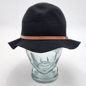 Vintage Wool Black Tan Belt Buckle Cloche Brim Hat